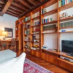 Guesthost - Campo De Fiori Unique Apartman Róma