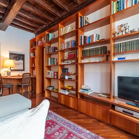 Campo De Fiori Unique Apartment Rome