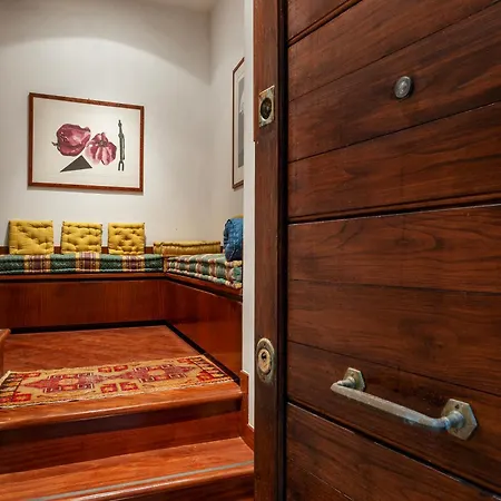 Guesthost - Campo De Fiori Unique Apartman